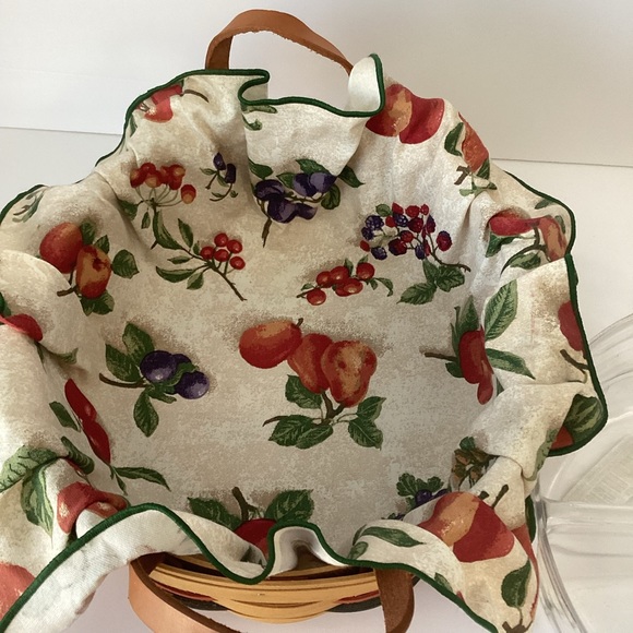 LONGABERGER BASKETS: 2001 10 inch handwoven basket with liner 4 section divider - Picture 5 of 11